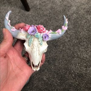 Decor pink is xs green is small